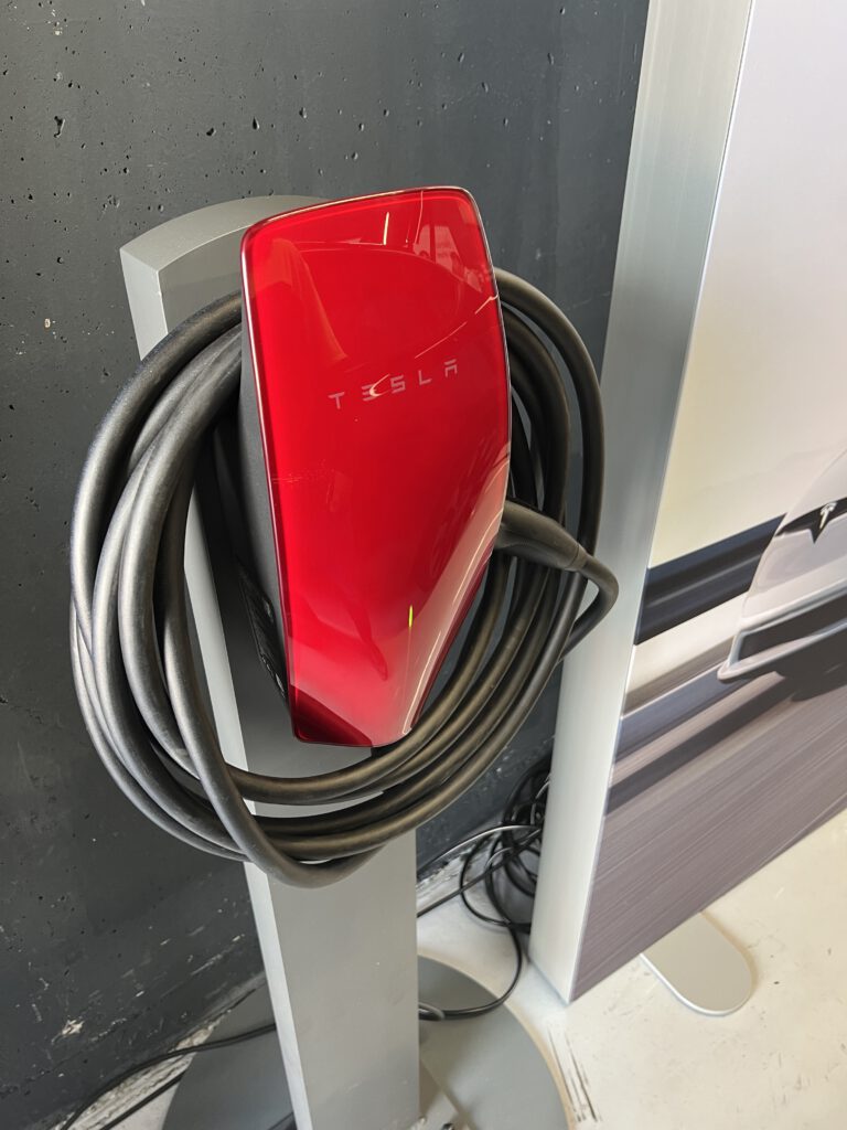 Tesla Wall Connector - Rood