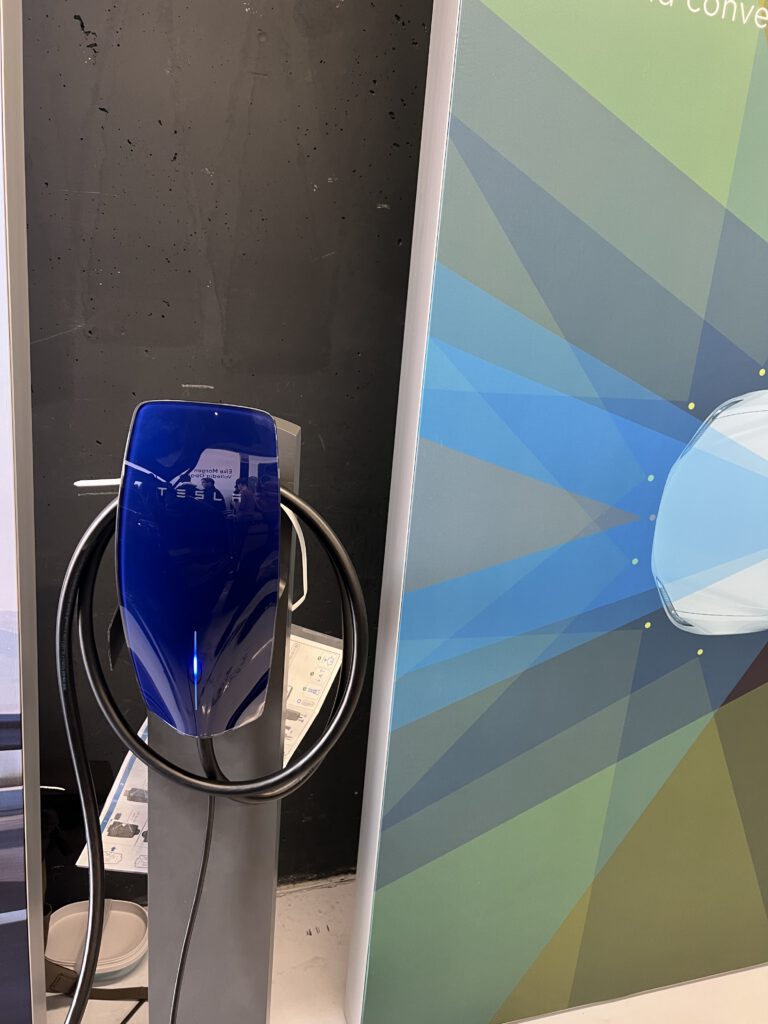 Tesla Wall Connector - Blauw